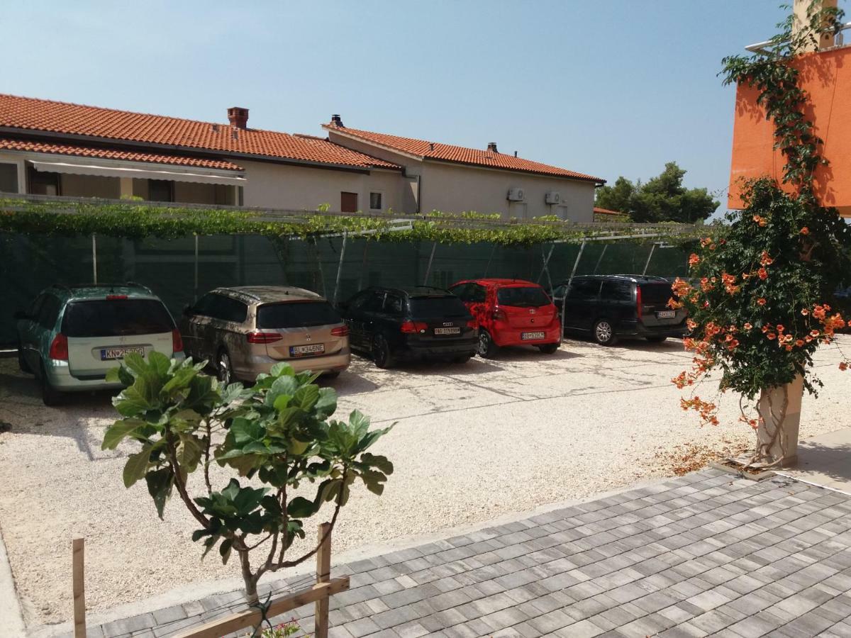 Apartmani "Grgic" Omiš Esterno foto