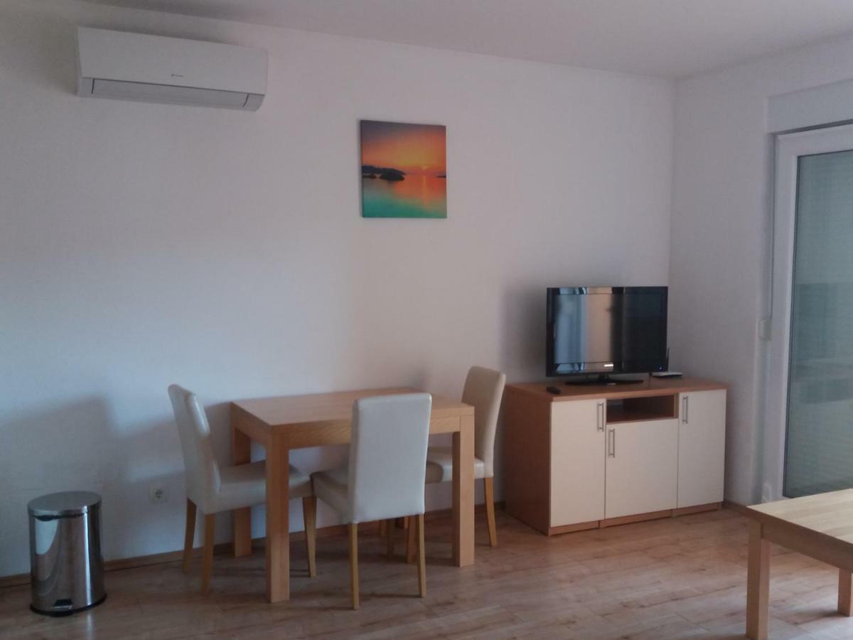 Apartmani "Grgic" Omiš Esterno foto